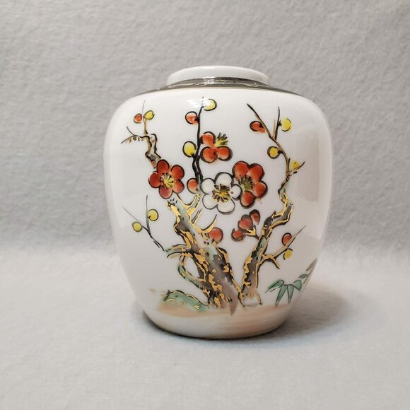 Vintage Kutani Ware Vase by Imperial, Floral Japanese Porcelain Dogwood Flower - Picture 2 of 7
